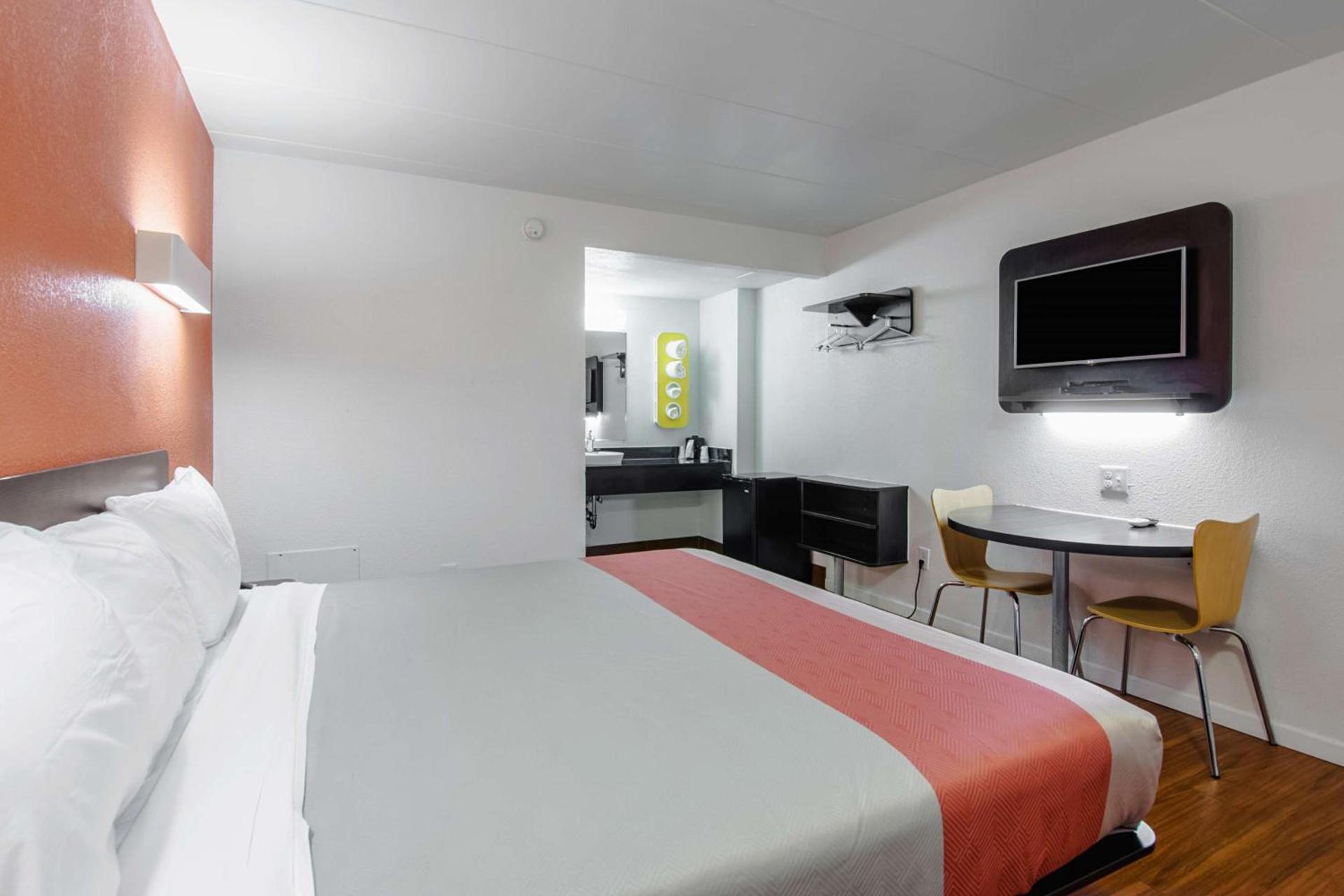 Motel 6-Glassboro, NJ - Rowan University photo 19