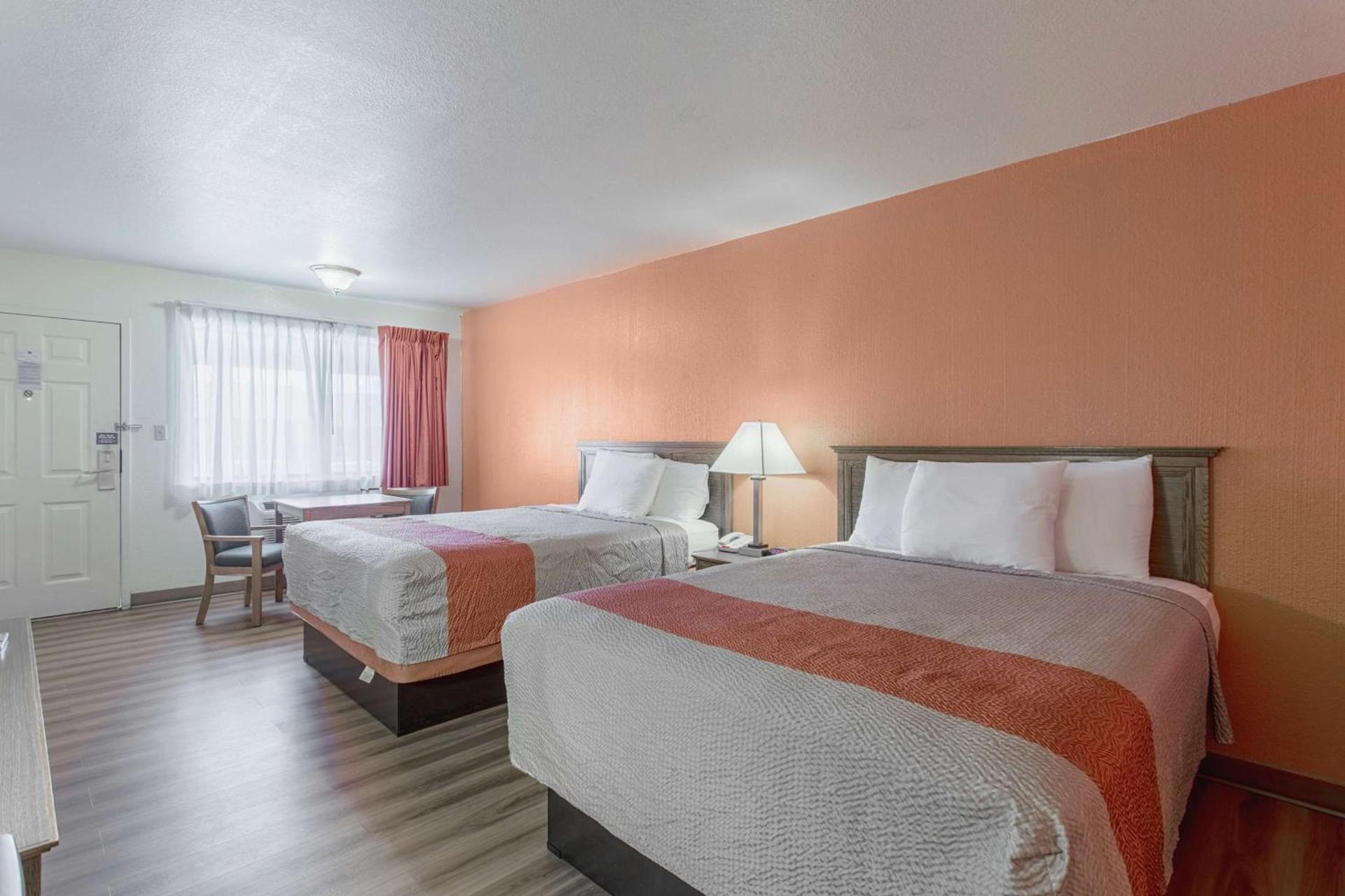 Motel 6-Lordsburg, NM photo 12