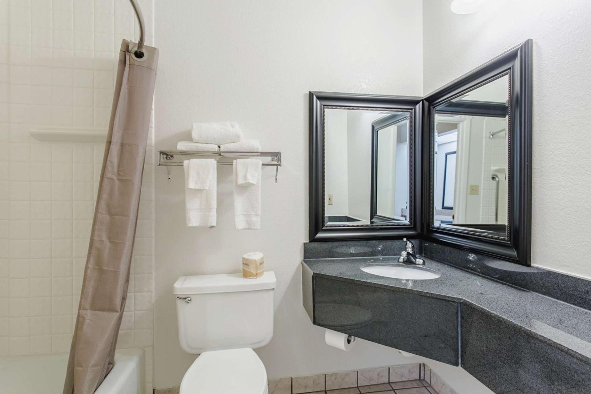 Motel 6-Lordsburg, NM photo 19
