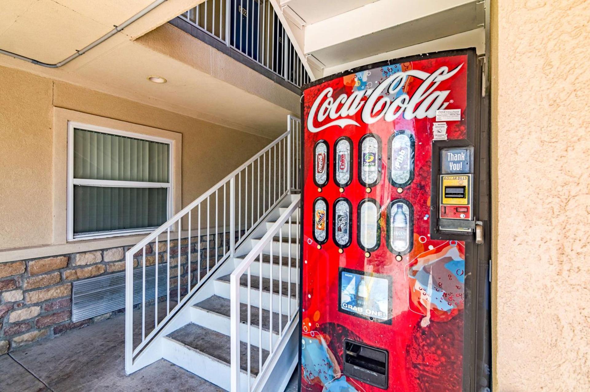 Motel 6-Azle, TX photo 5