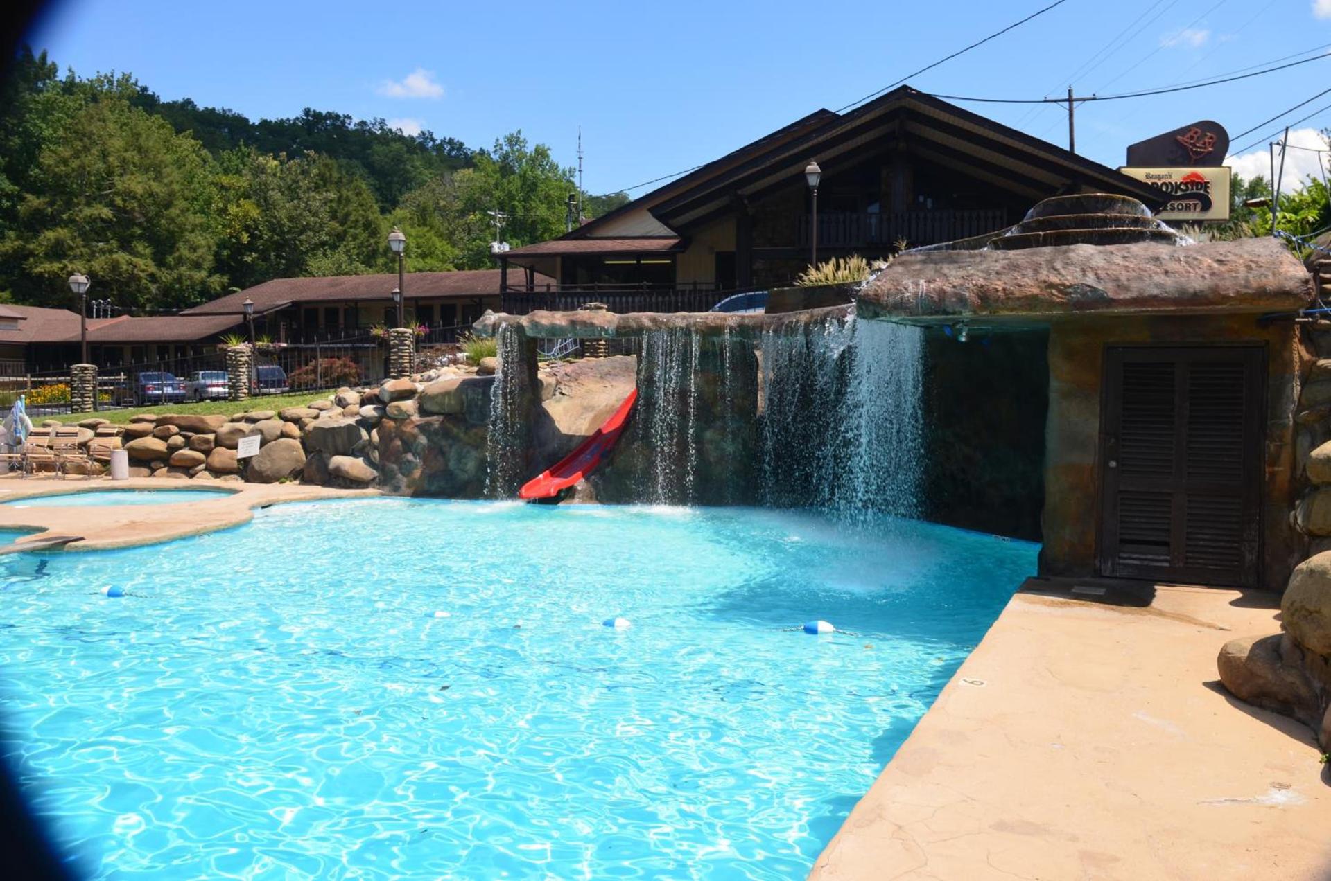 Brookside Lodge - Gatlinburg - On the River photo 62