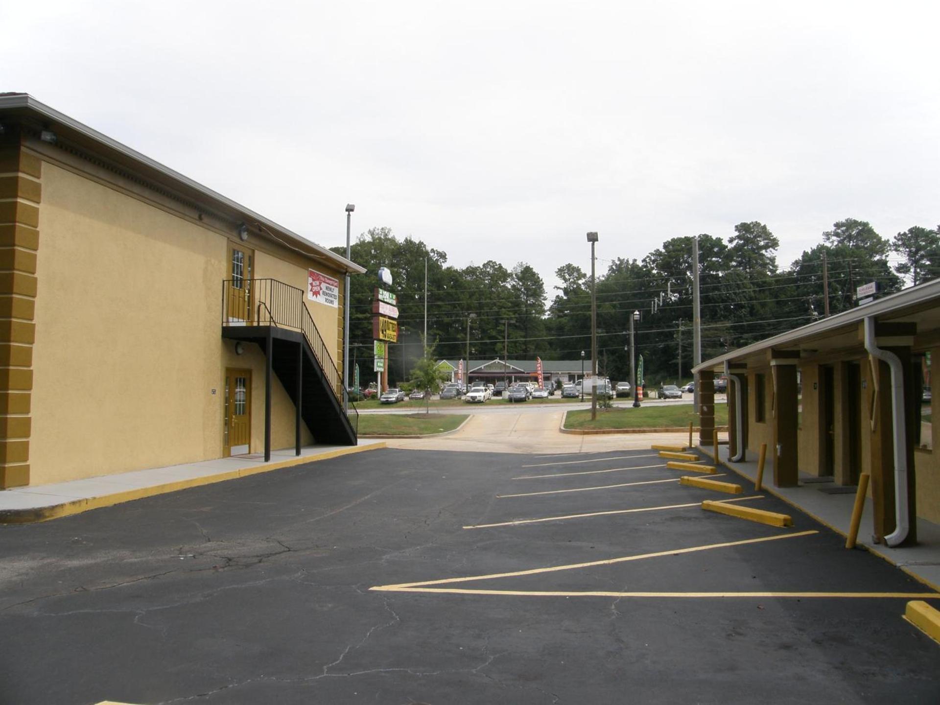 Americas Best Value Inn Stone Mountain Atlanta E photo 12