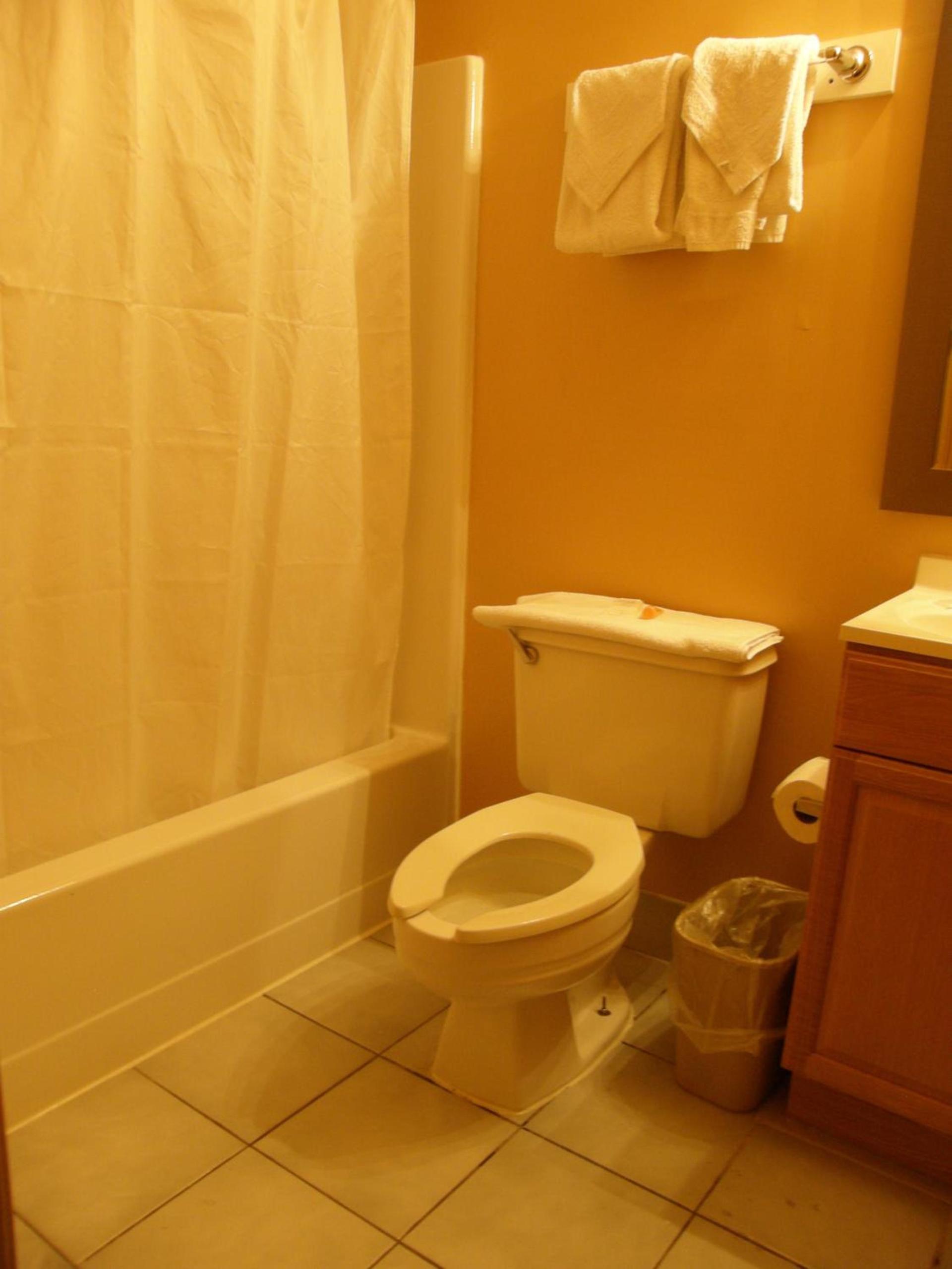 Americas Best Value Inn Stone Mountain Atlanta E photo 14