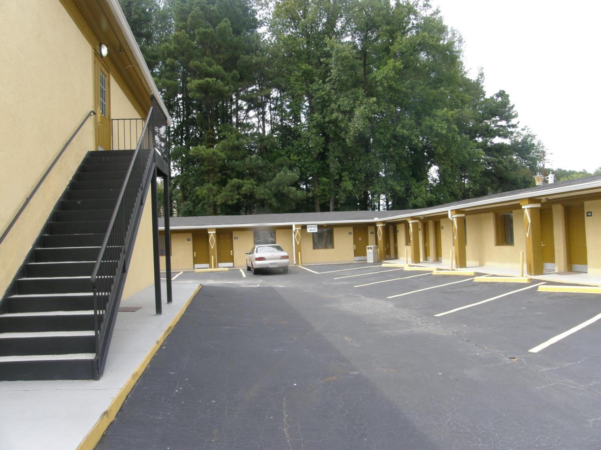 Americas Best Value Inn Stone Mountain Atlanta E photo 18