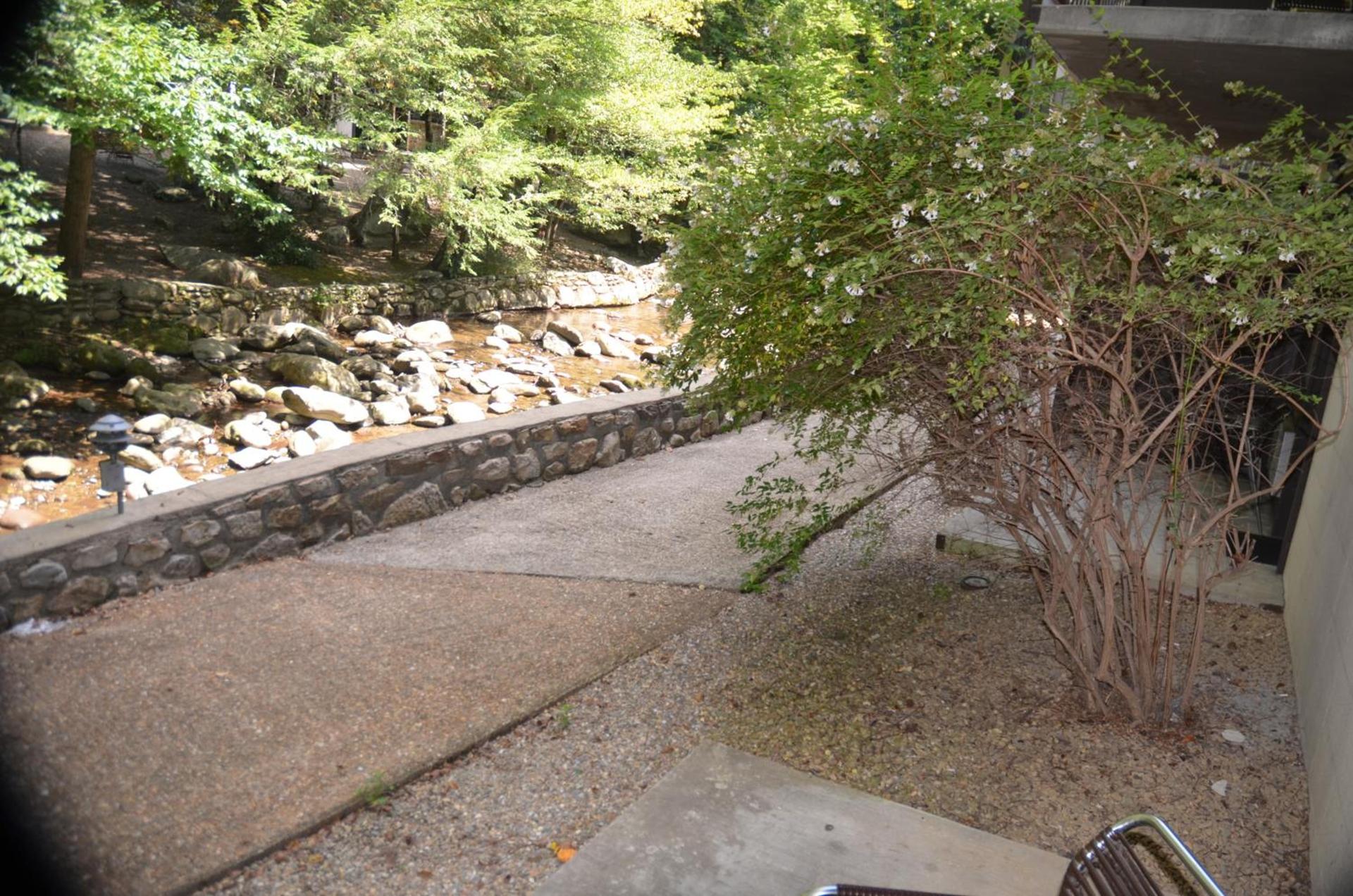 Brookside Lodge - Gatlinburg - On the River photo 61