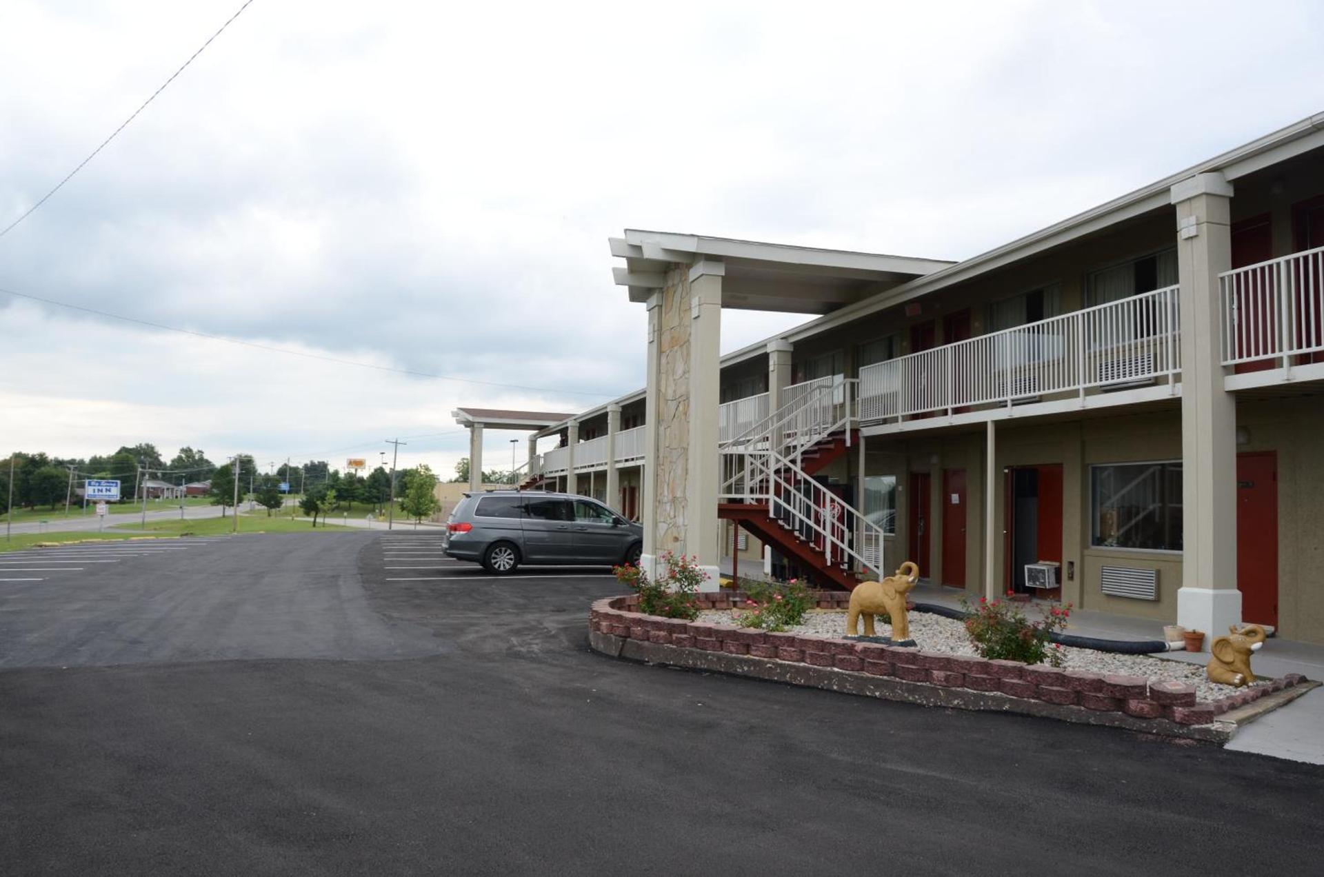 Big Spring Inn Madisonville — hotel in Madisonville