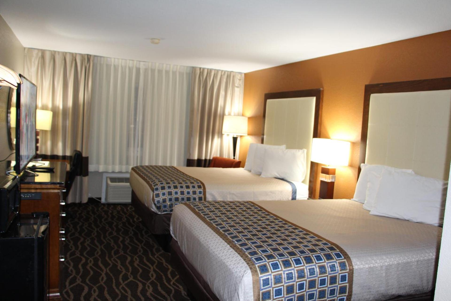 Westbridge Inn and Suites photo 16