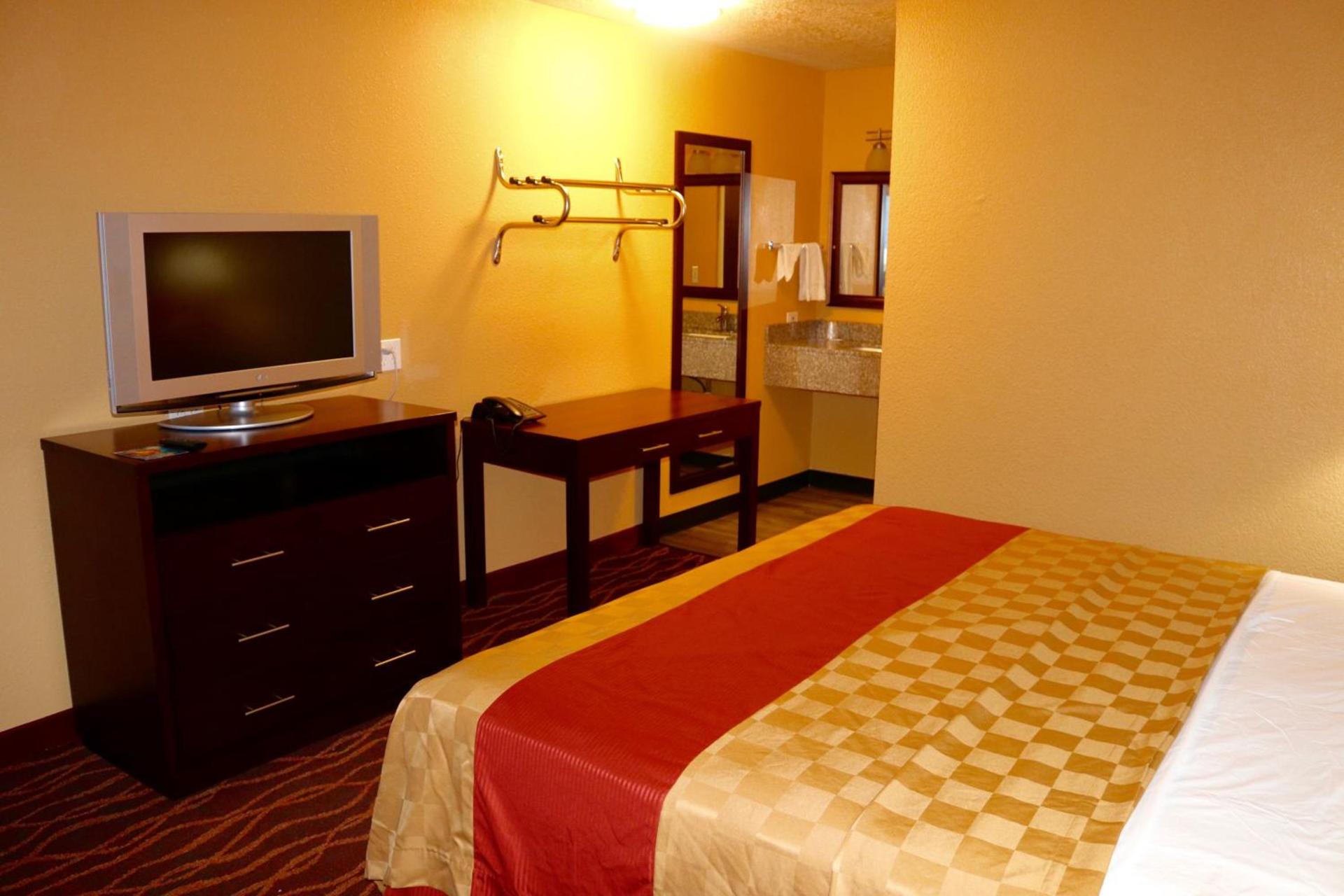 Holiday Lodge - Salem,OR photo 6