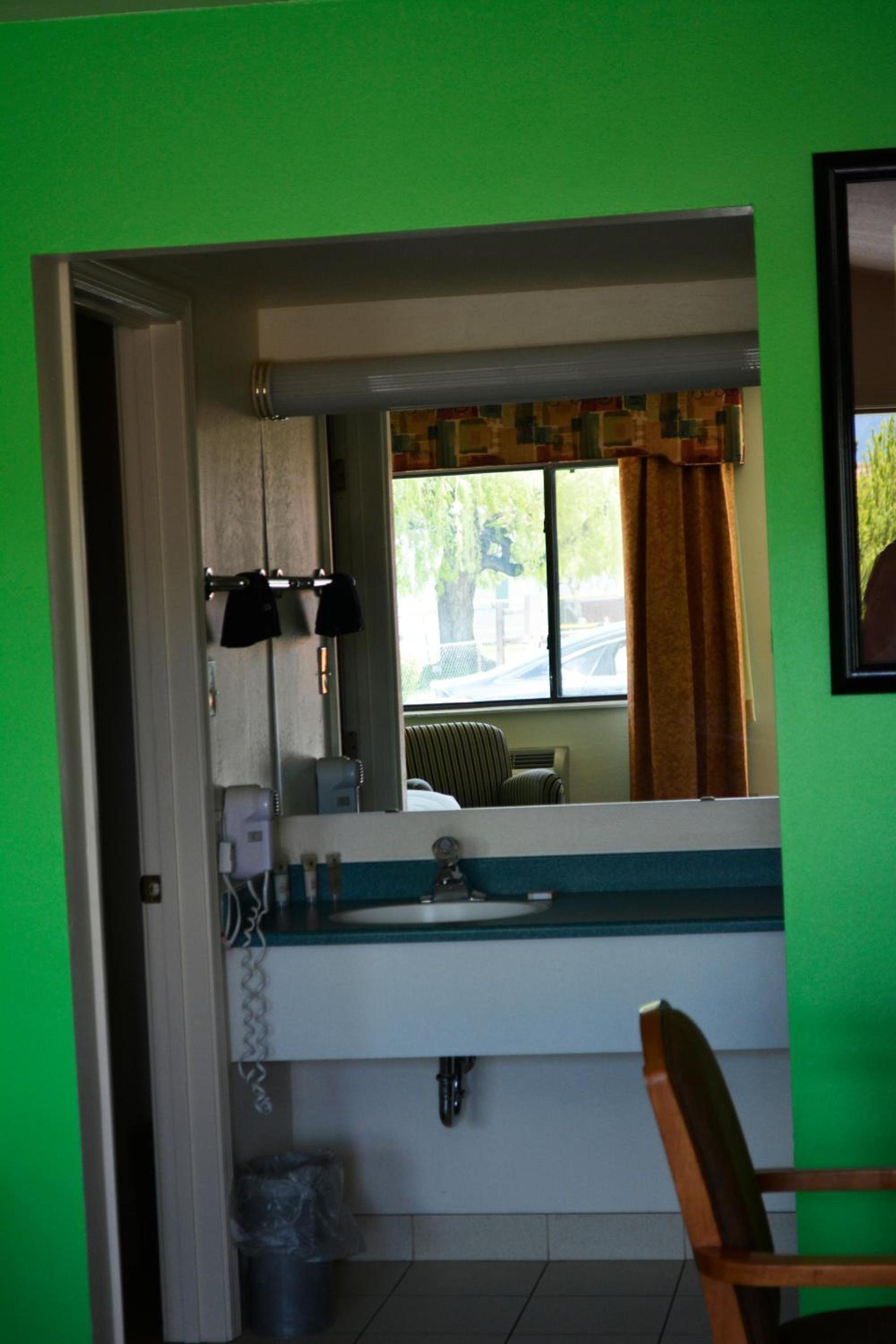 Retro Inn at Mesa Verde photo 32