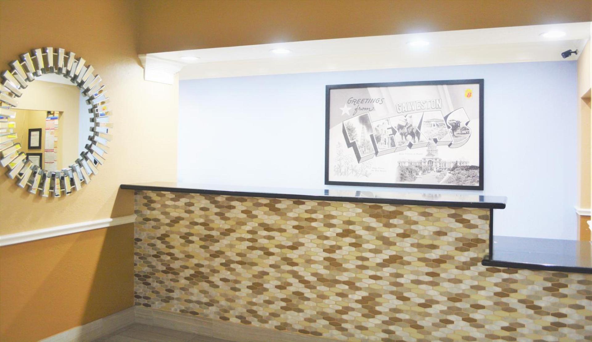 Super 8 by Wyndham Galveston photo 32