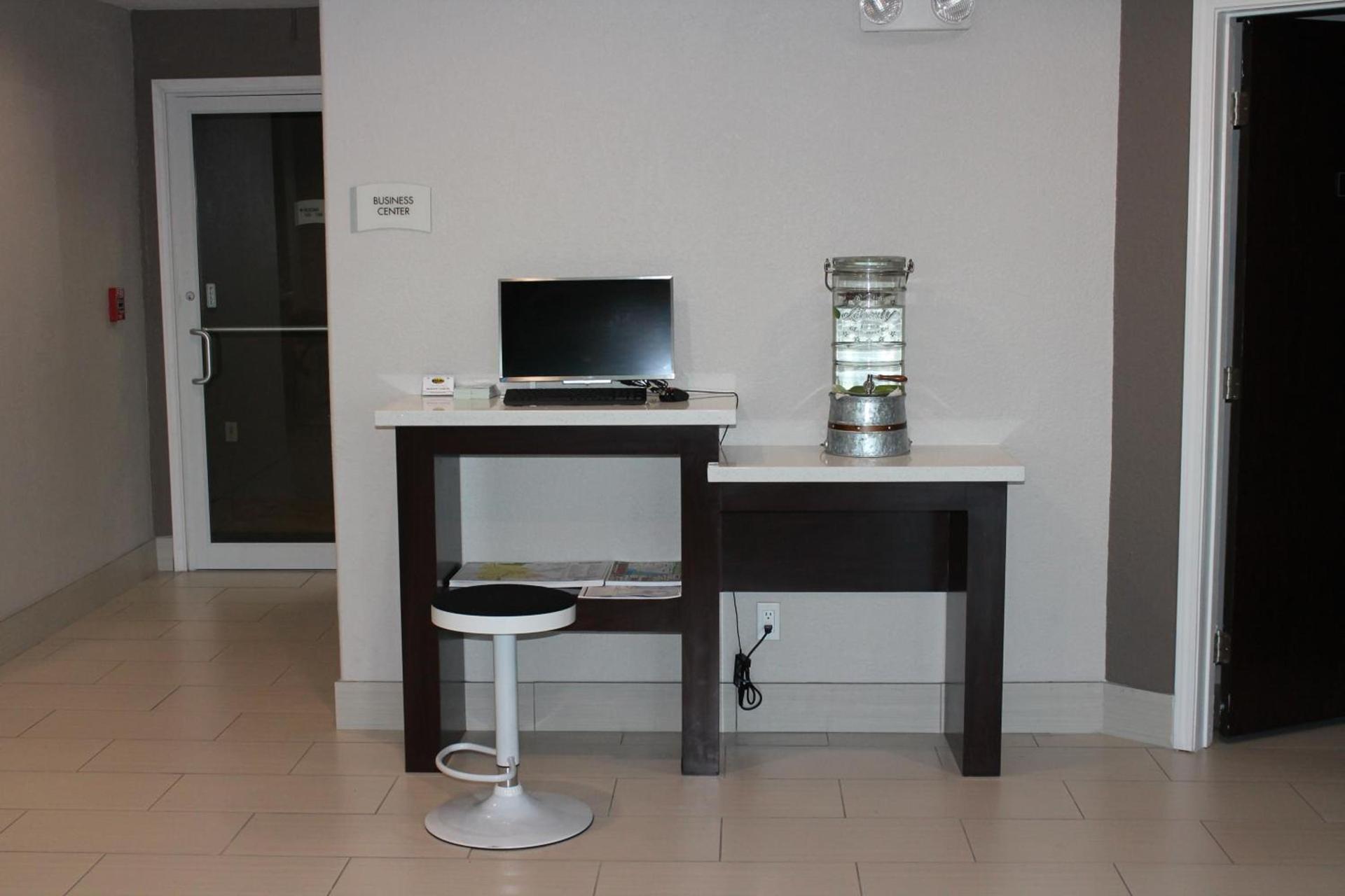 Quality Inn & Suites Port Arthur - Nederland photo 37