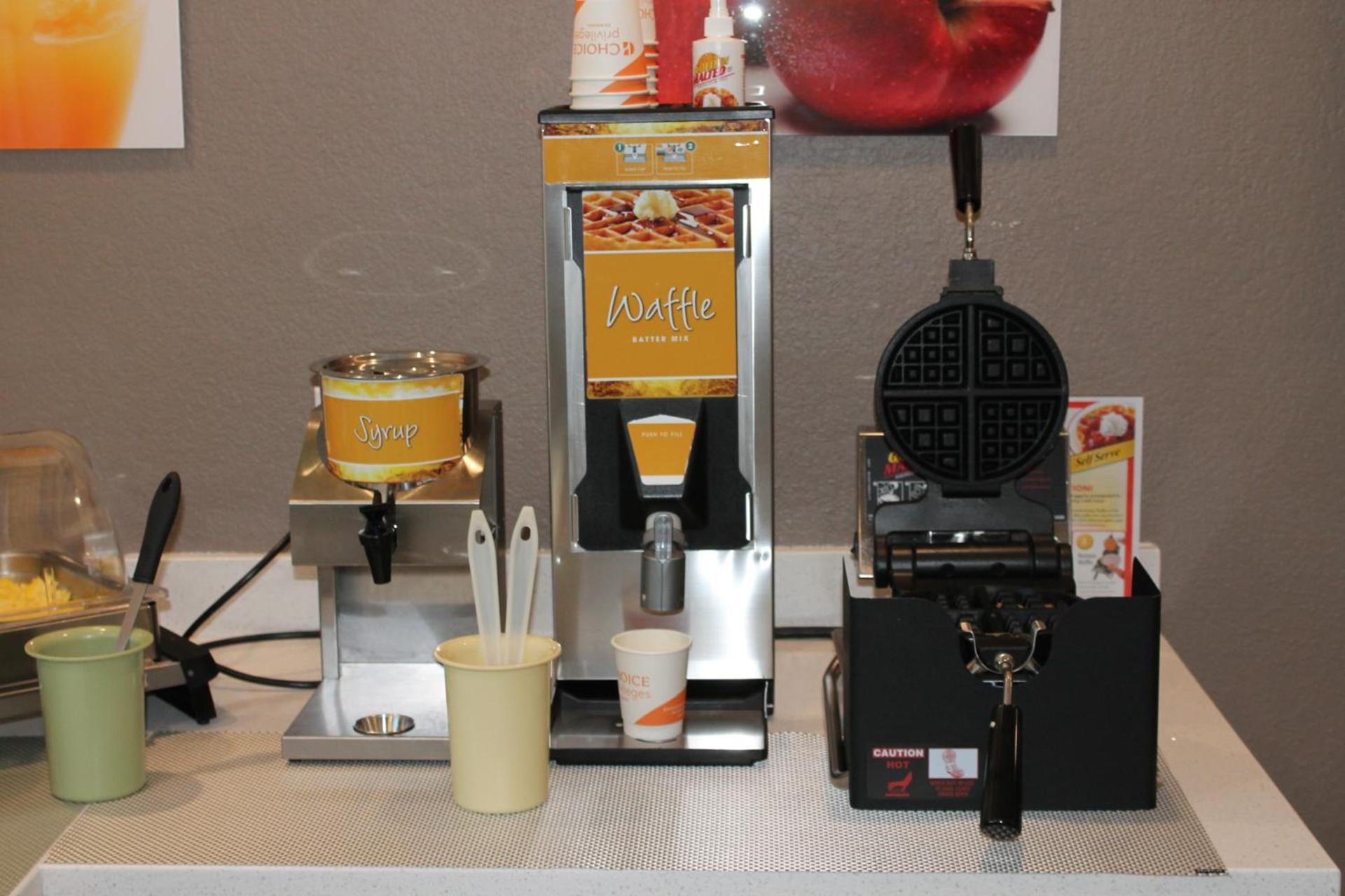 Quality Inn & Suites Port Arthur - Nederland photo 45