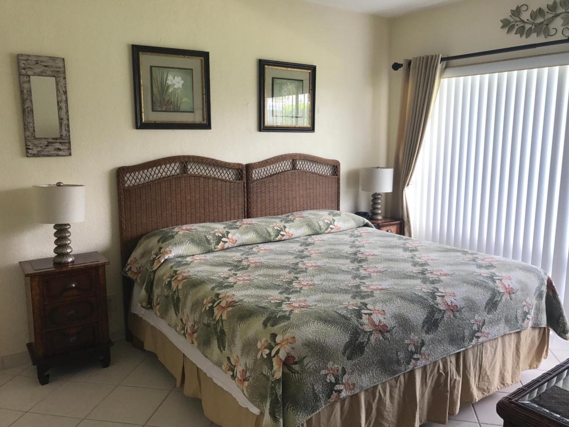 Sunrise Ocean Suites photo 55