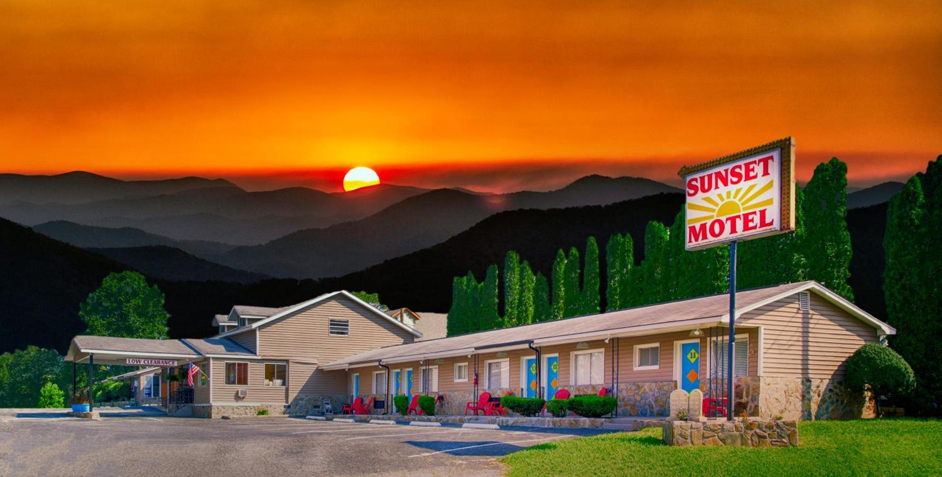 Sunset Motel photo 93