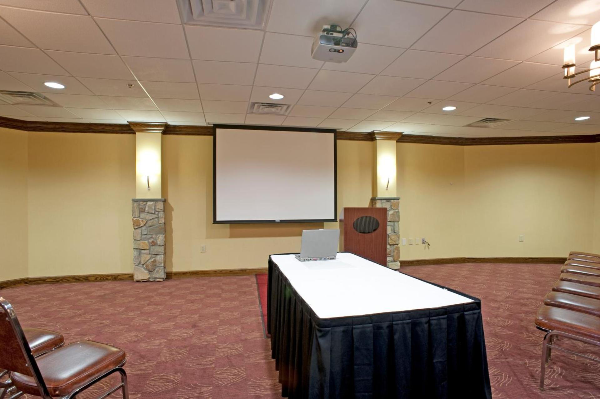 Chester Hotel and Conference Center photo 17