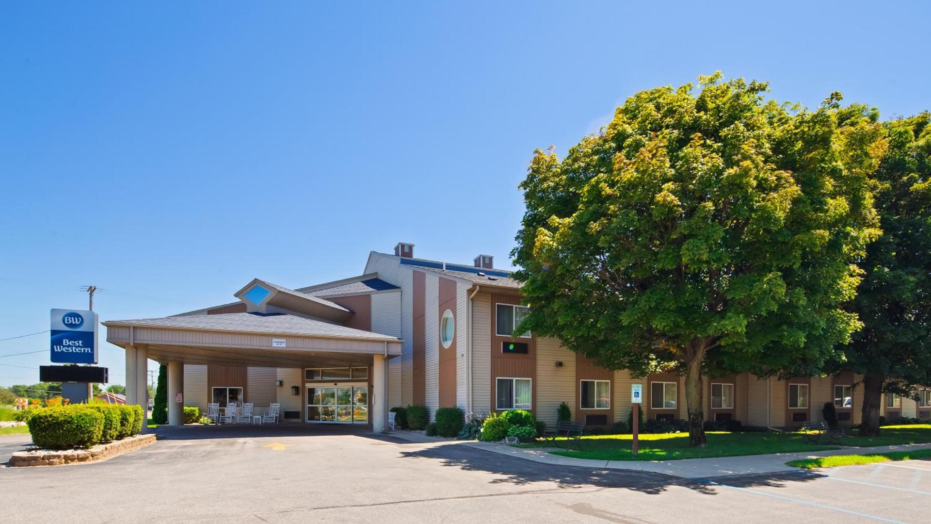 Best Western Lakewinds photo 36