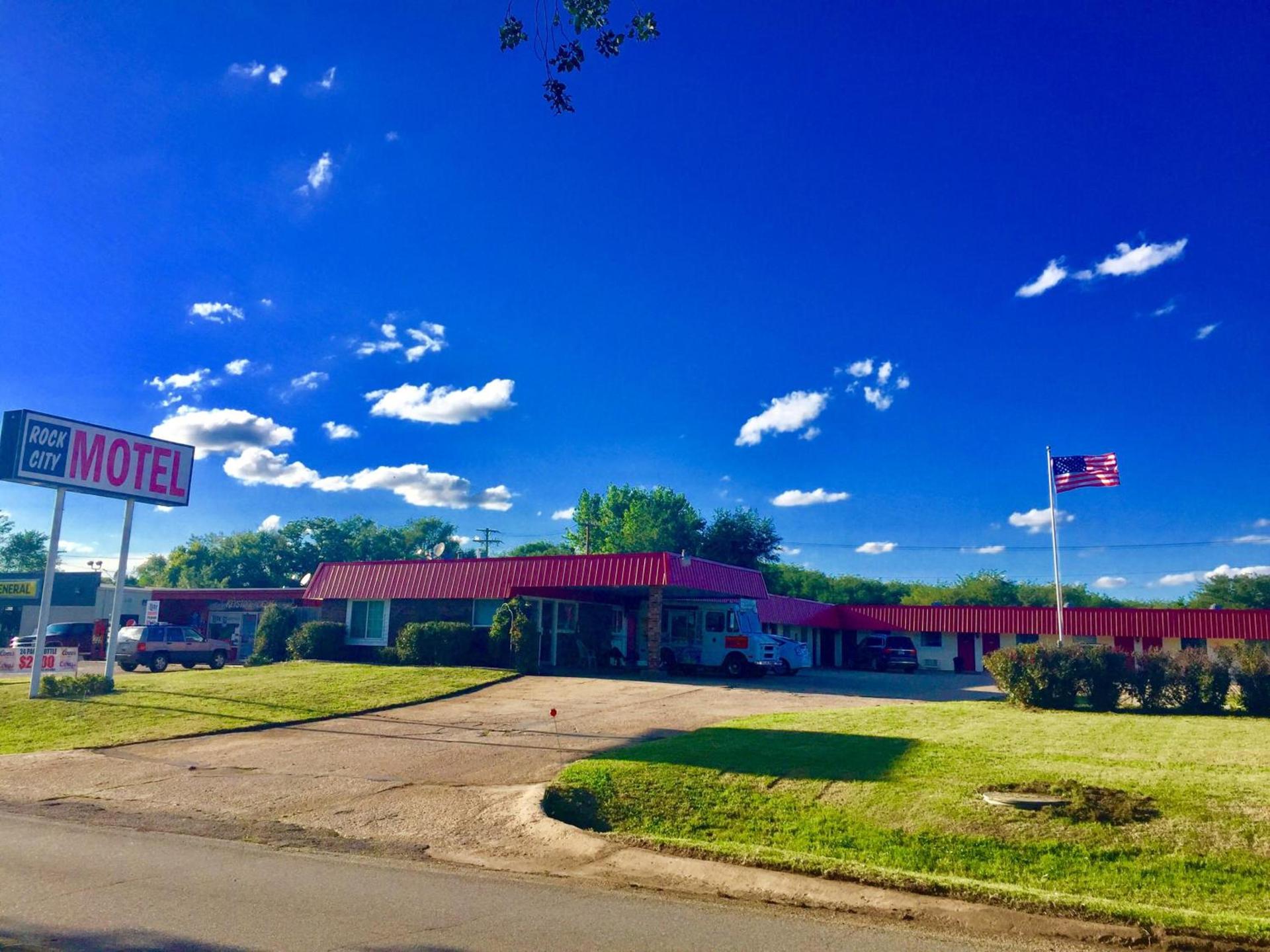 Rock City Motel photo 6
