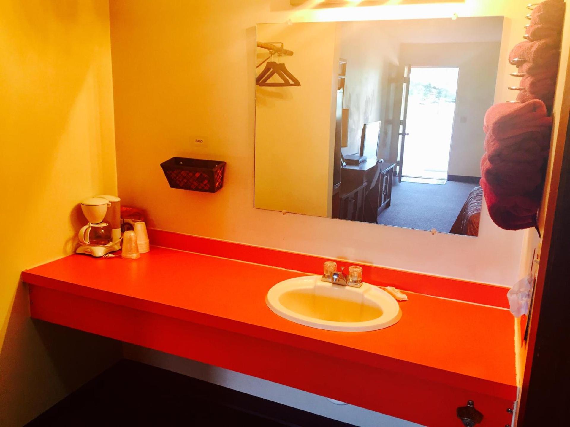Rock City Motel photo 22