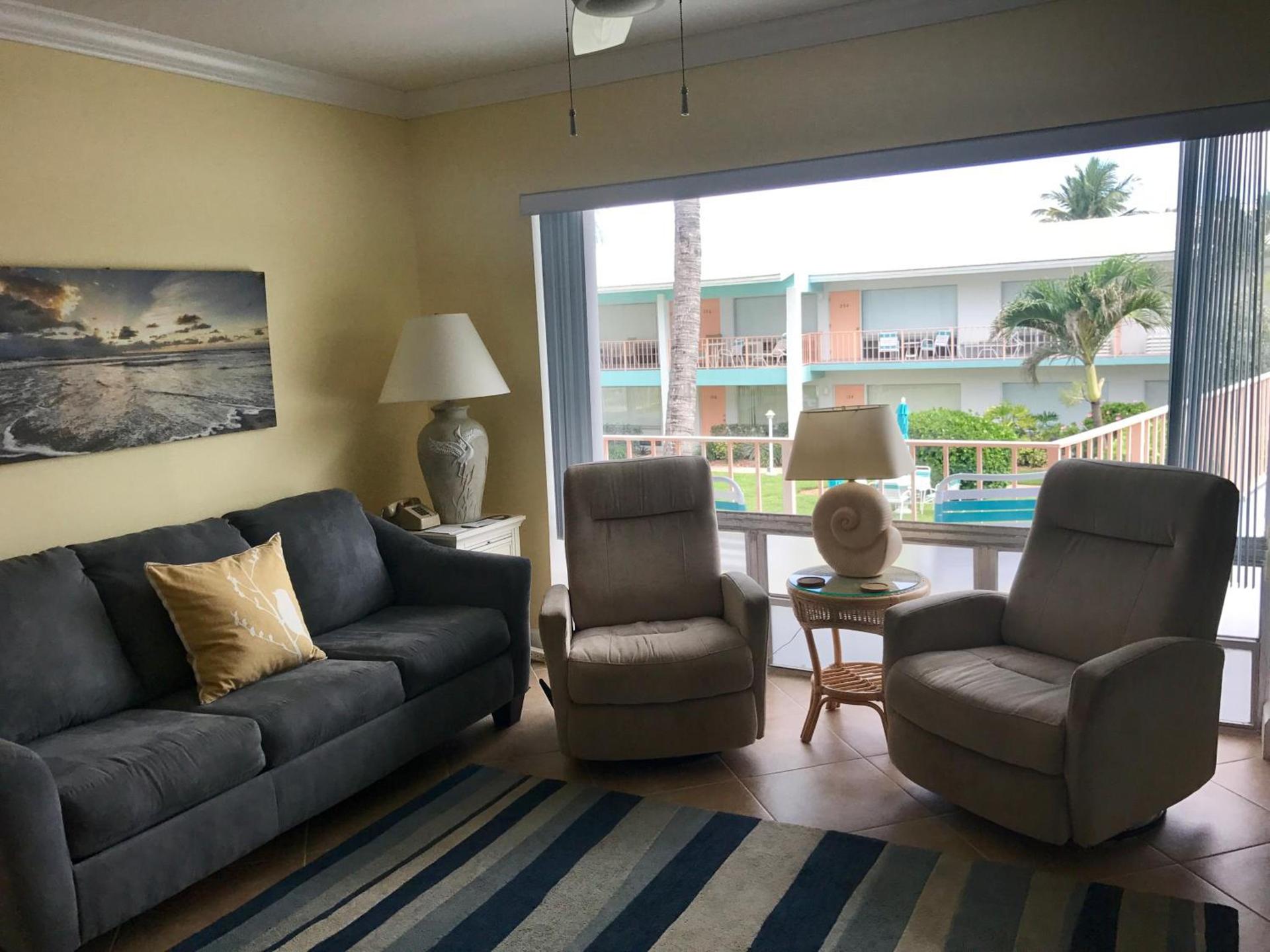 Sunrise Ocean Suites photo 45