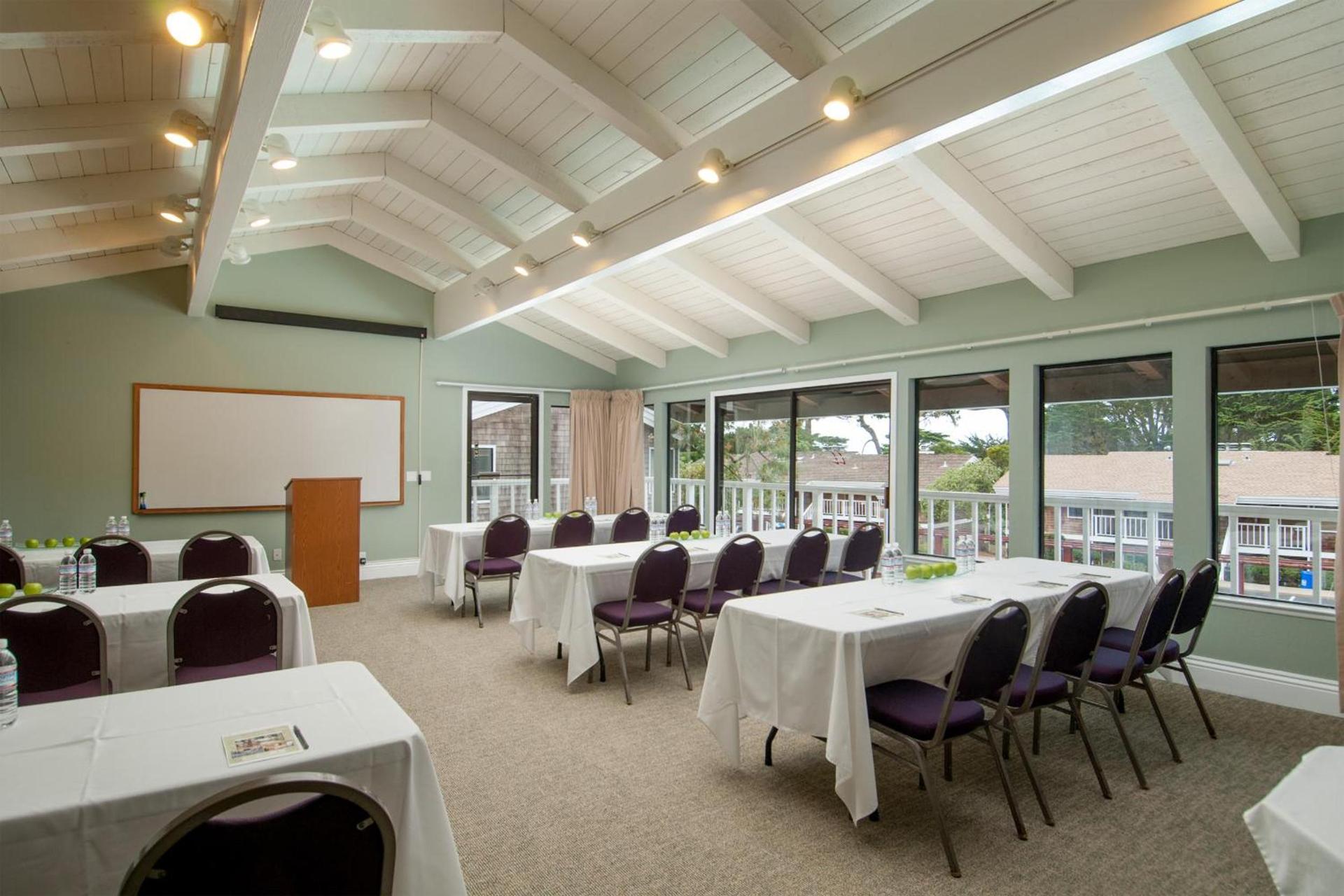 Lighthouse Lodge & Cottages photo 18
