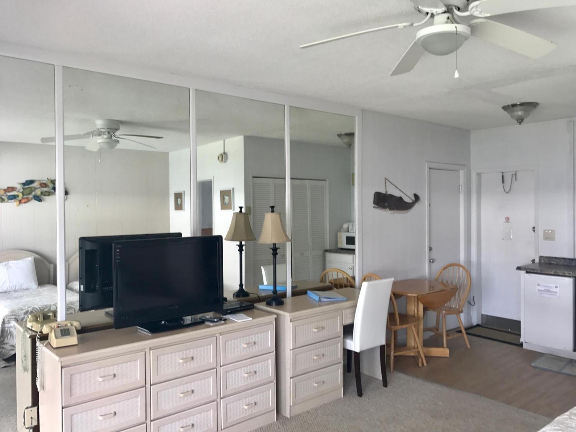 Sunrise Ocean Suites photo 50