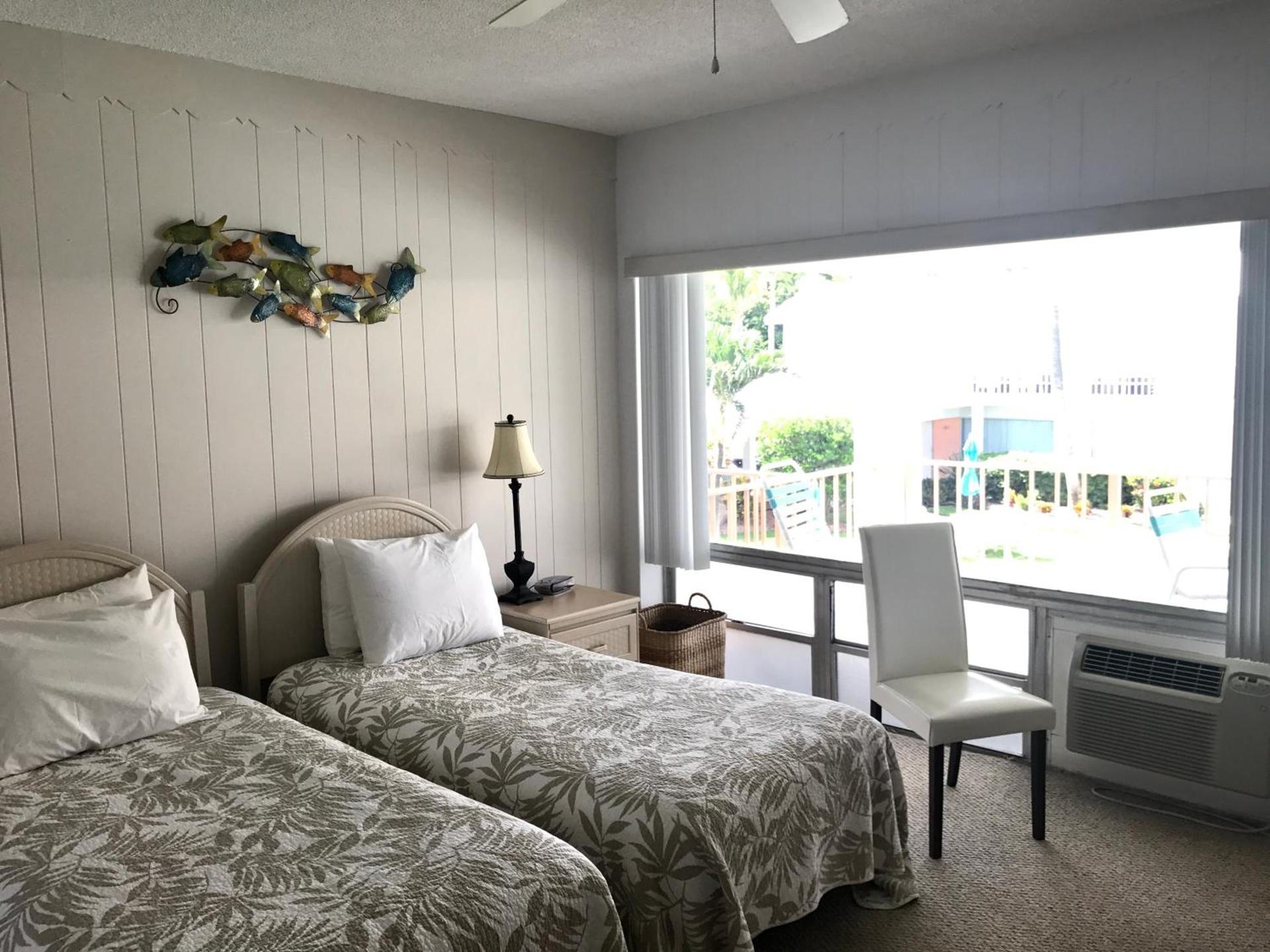 Sunrise Ocean Suites photo 7
