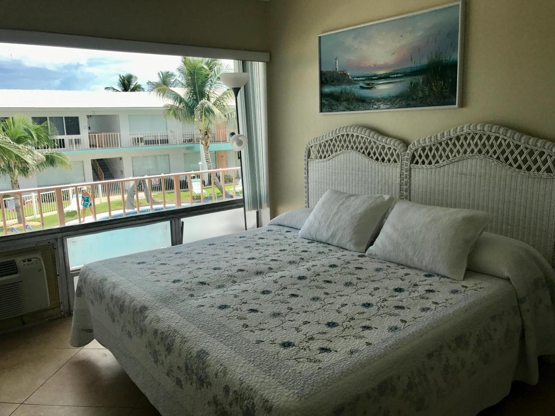 Sunrise Ocean Suites photo 21