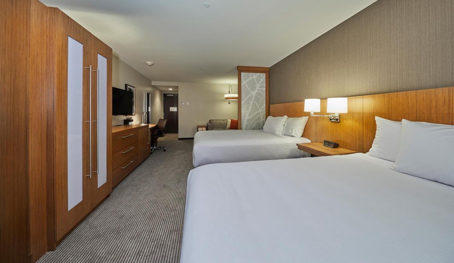 Hyatt Place Eugene/Oakway Center photo 40
