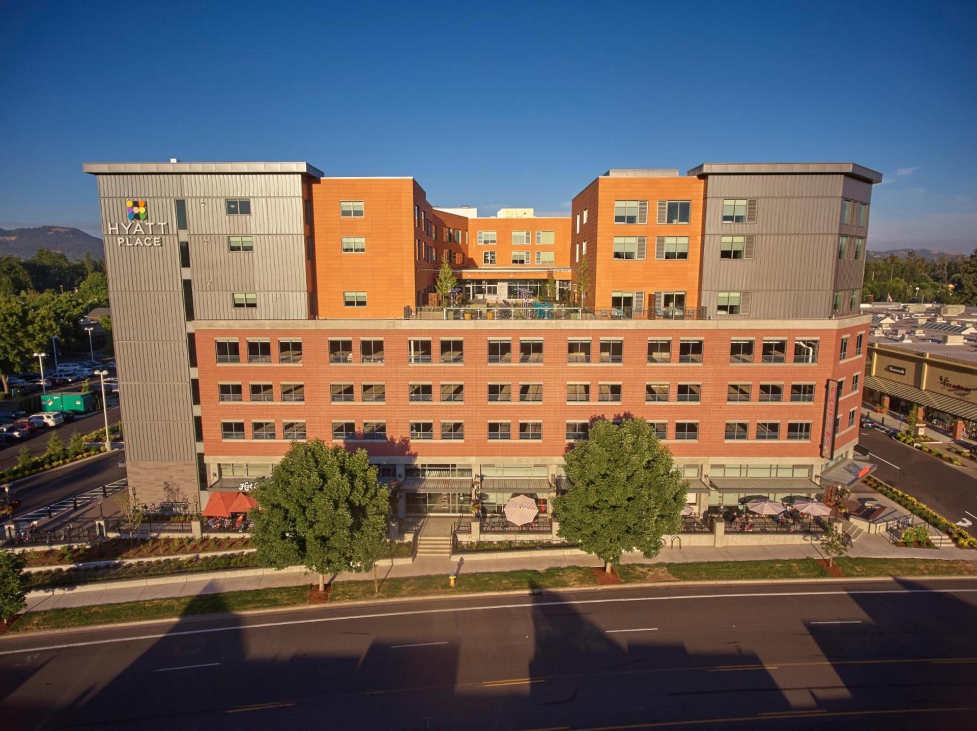 Hyatt Place Eugene/Oakway Center photo 18