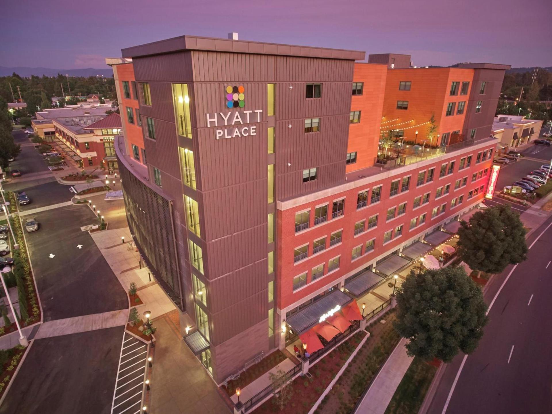 Hyatt Place Eugene/Oakway Center photo 5