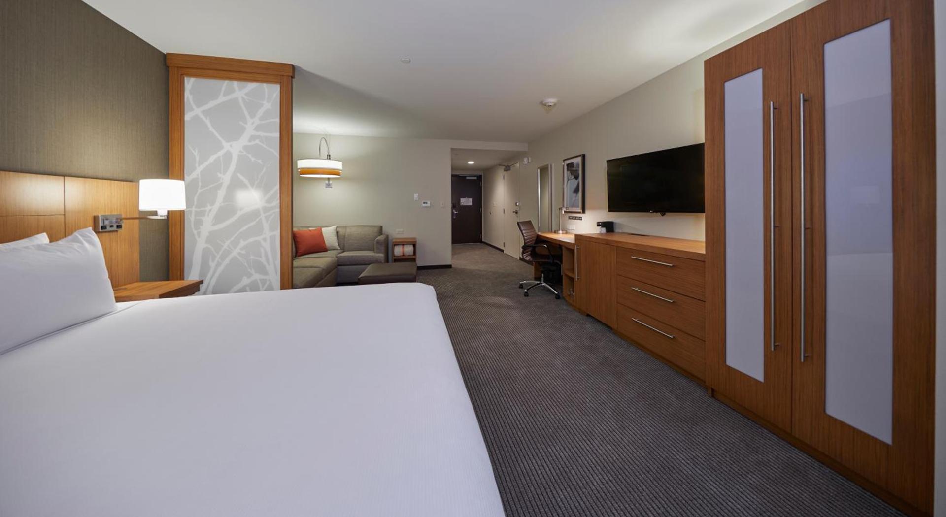 Hyatt Place Eugene/Oakway Center photo 33