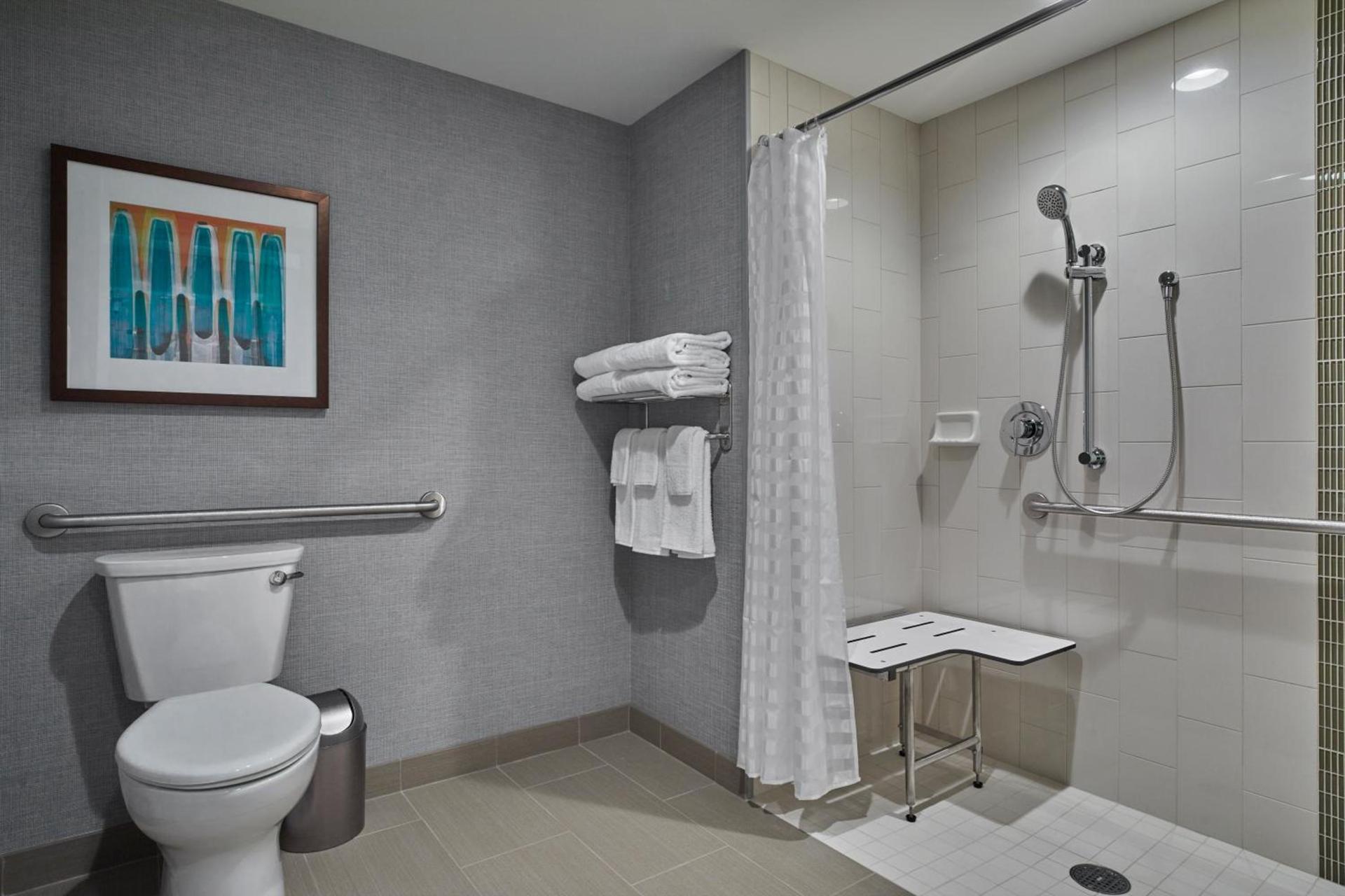 Hyatt Place Eugene/Oakway Center photo 25