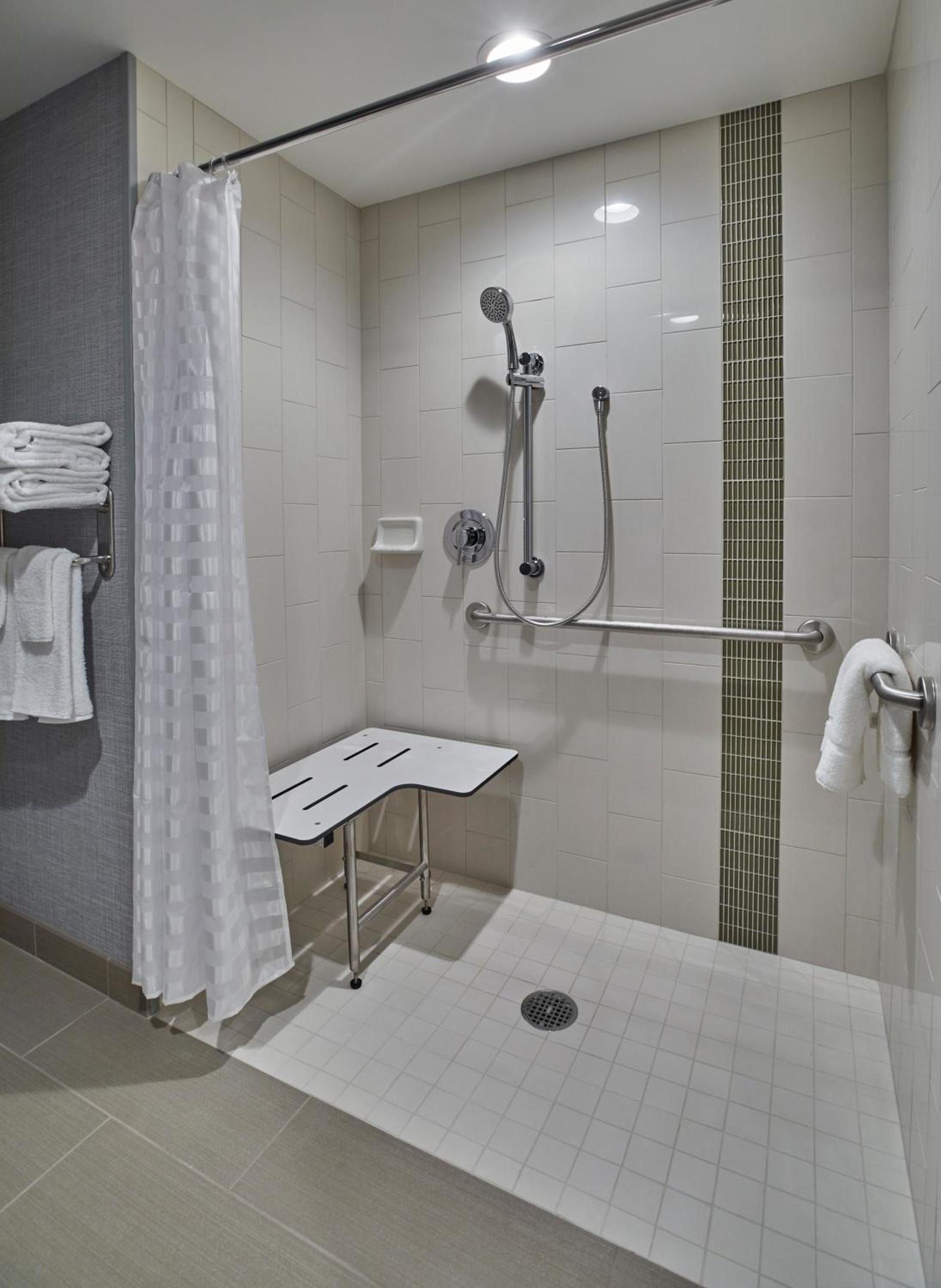 Hyatt Place Eugene/Oakway Center photo 23