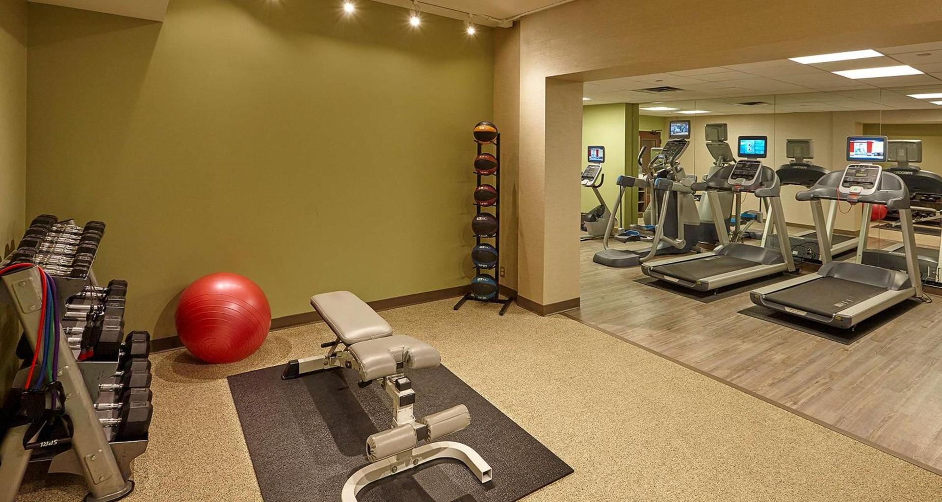 Best Western Plus The Normandy Inn & Suites photo 10