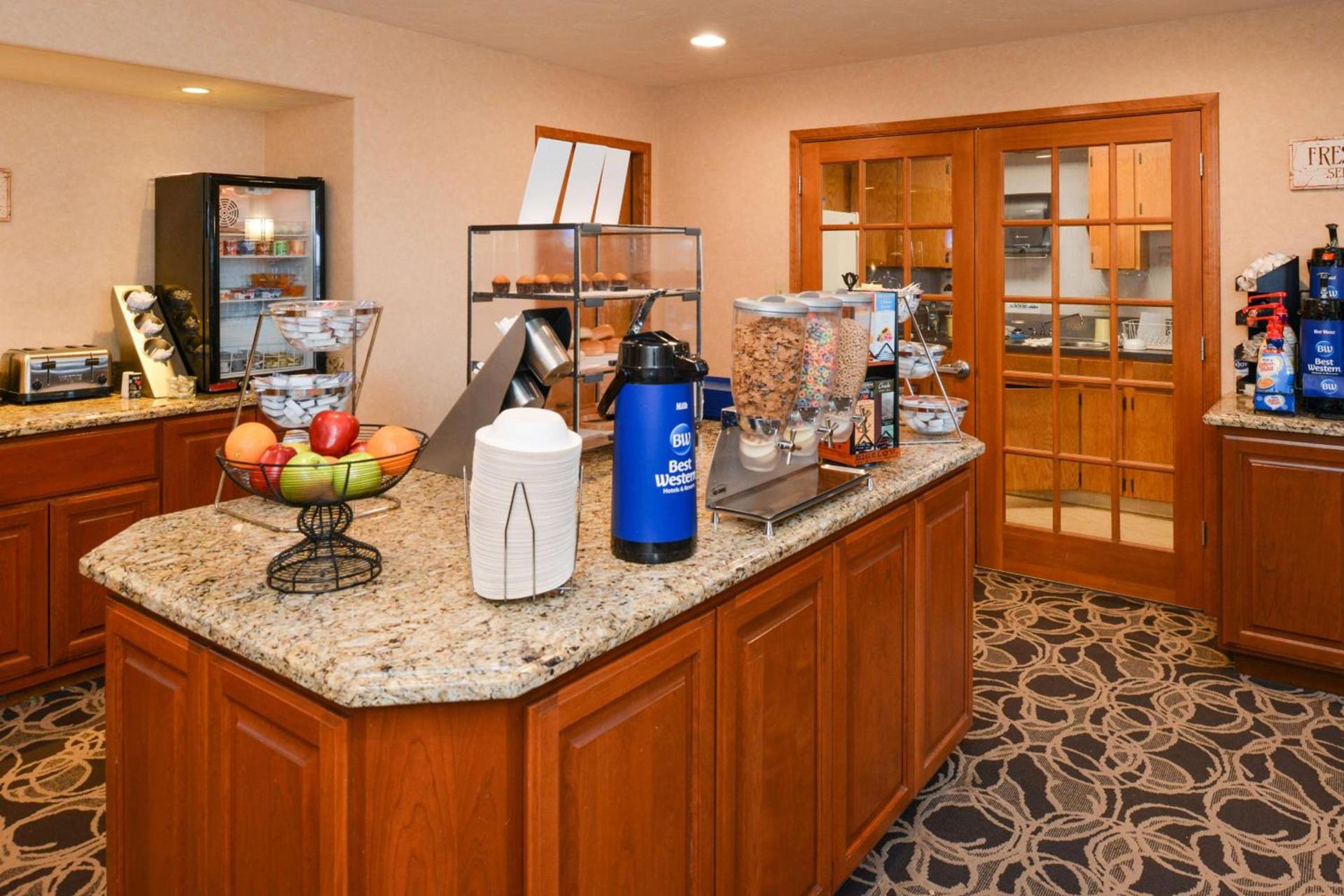 Best Western Pendleton Inn photo 42