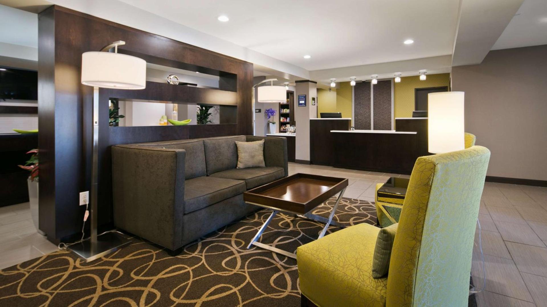 Best Western Harvest Inn & Suites photo 2