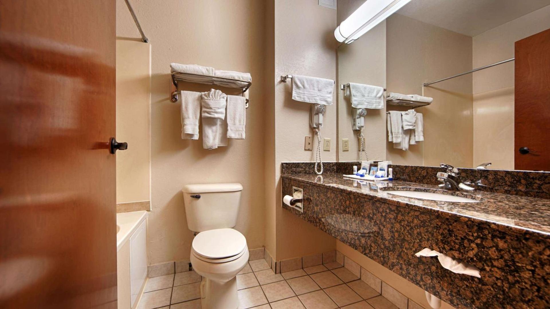 SureStay Plus by Best Western Edmond photo 10