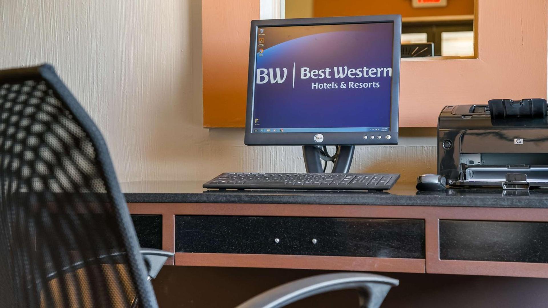 Best Western La Grande Hacienda photo 52
