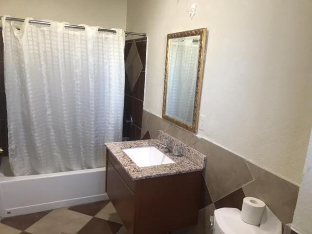 Galleria Inn Montclair/Ontario photo 12