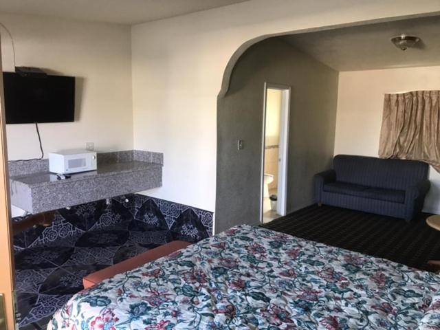 Galleria Inn Montclair/Ontario photo 26