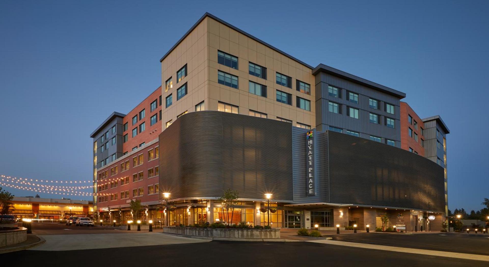 Hyatt Place Eugene/Oakway Center photo 1