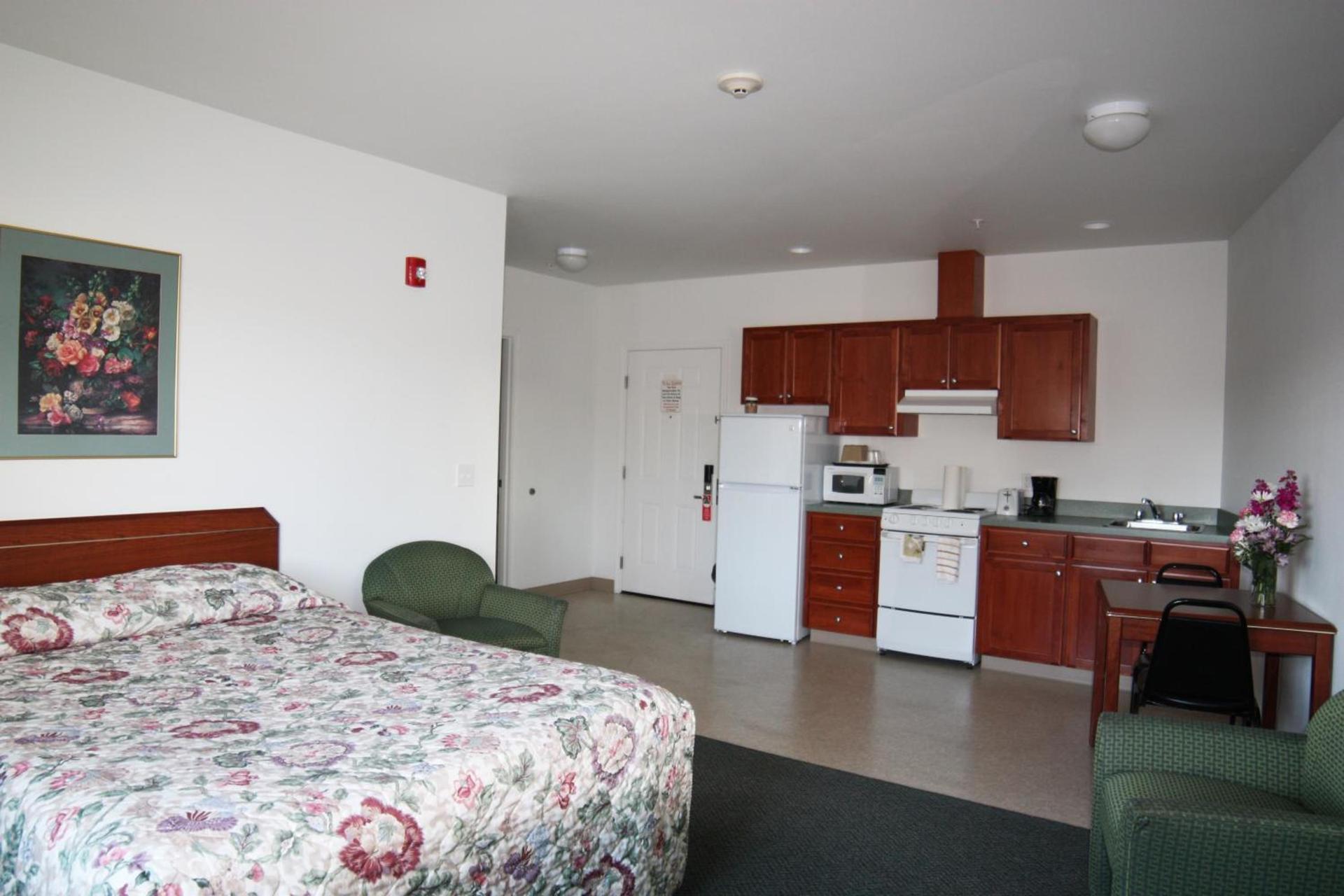 Ponderosa Motel photo 12