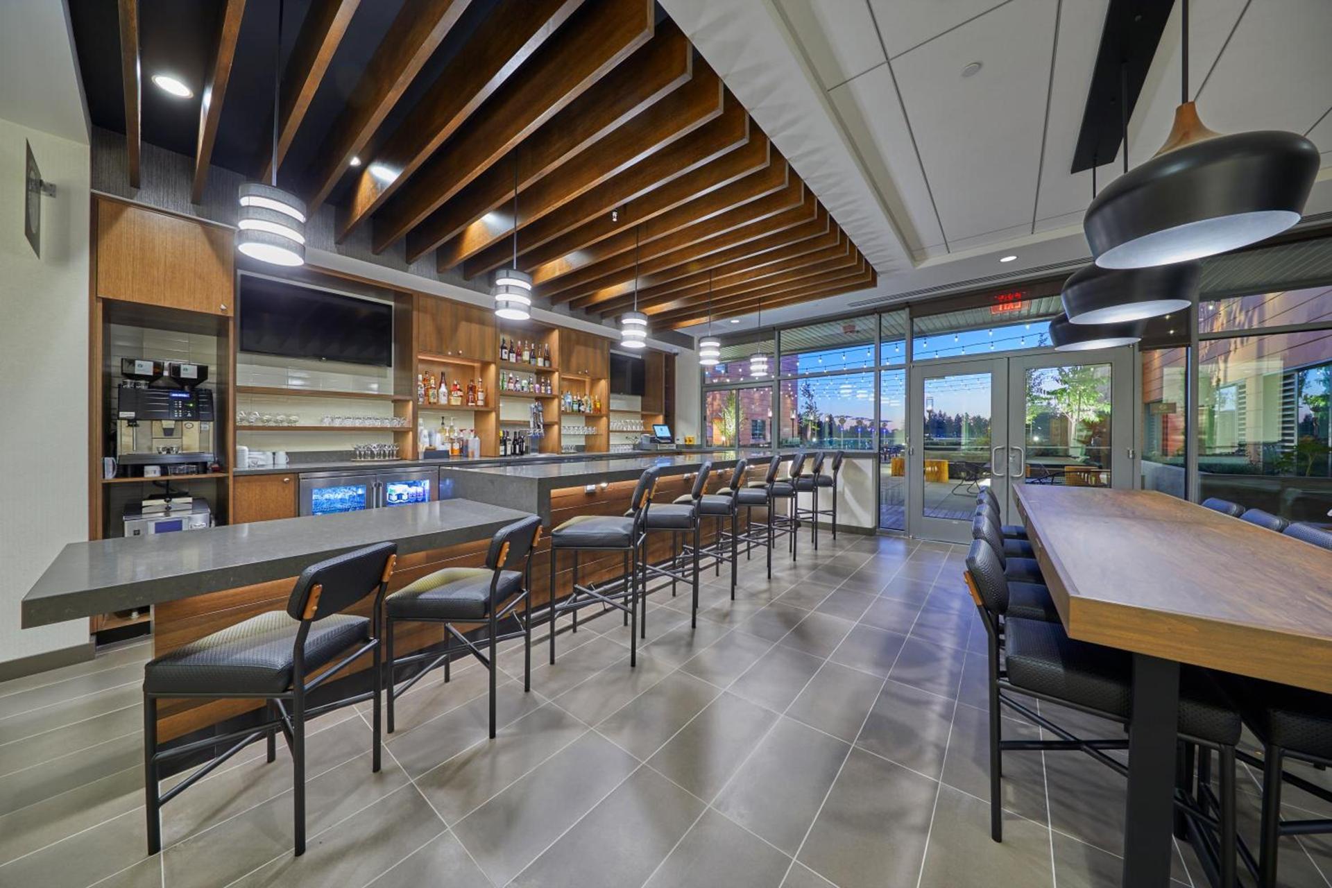 Hyatt Place Eugene/Oakway Center photo 7