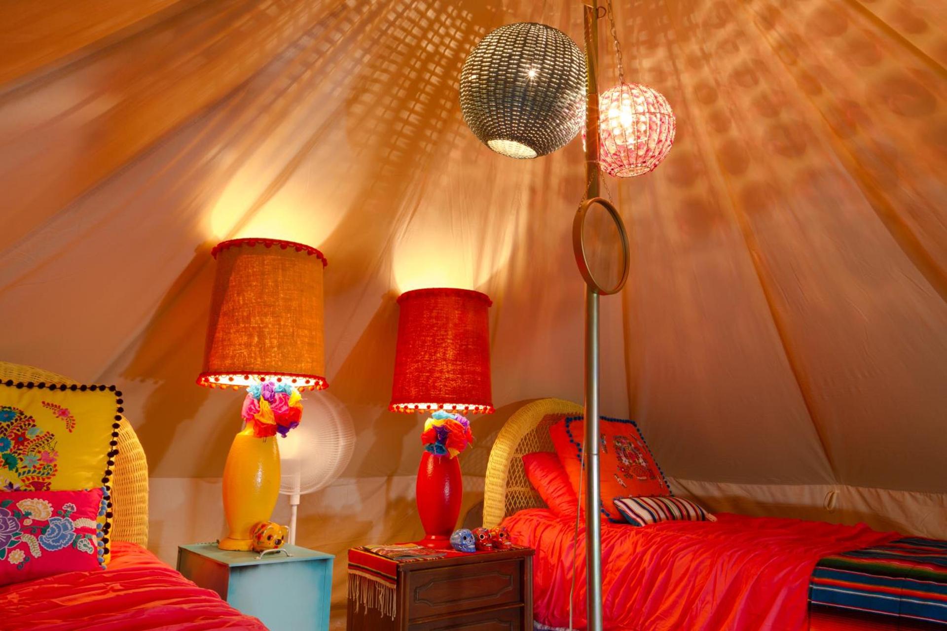 Lone Star Glamp Inn photo 39