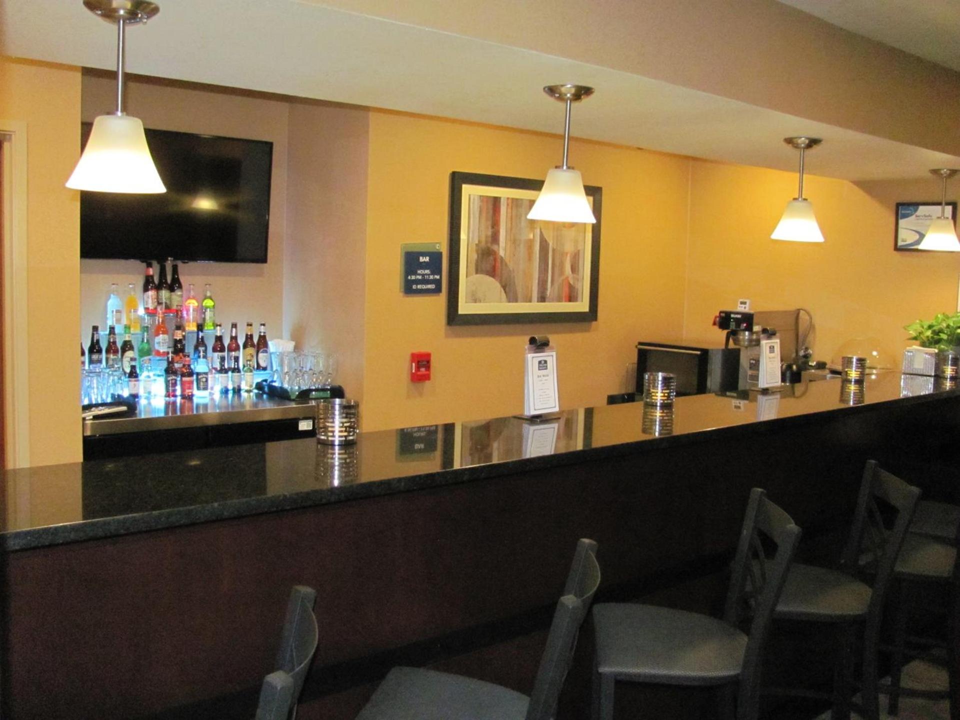 Cobblestone Inn & Suites - Ambridge, PA photo 37