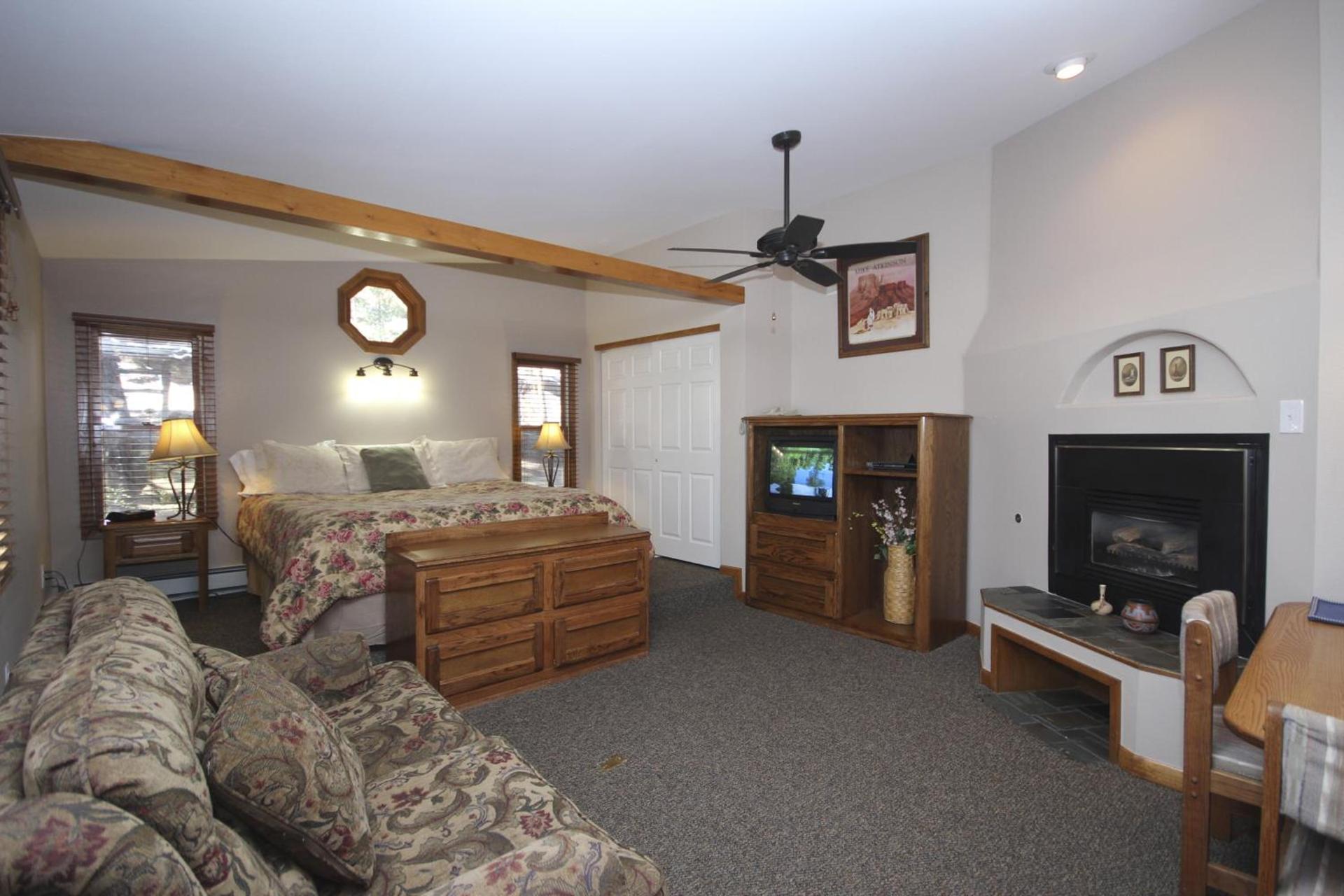 Streamside on Fall River photo 32