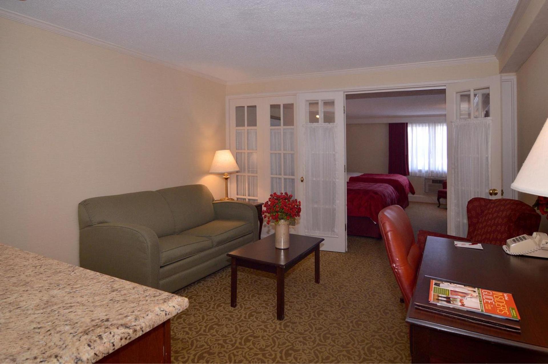 Ramada by Wyndham Seekonk Providence Area photo 21