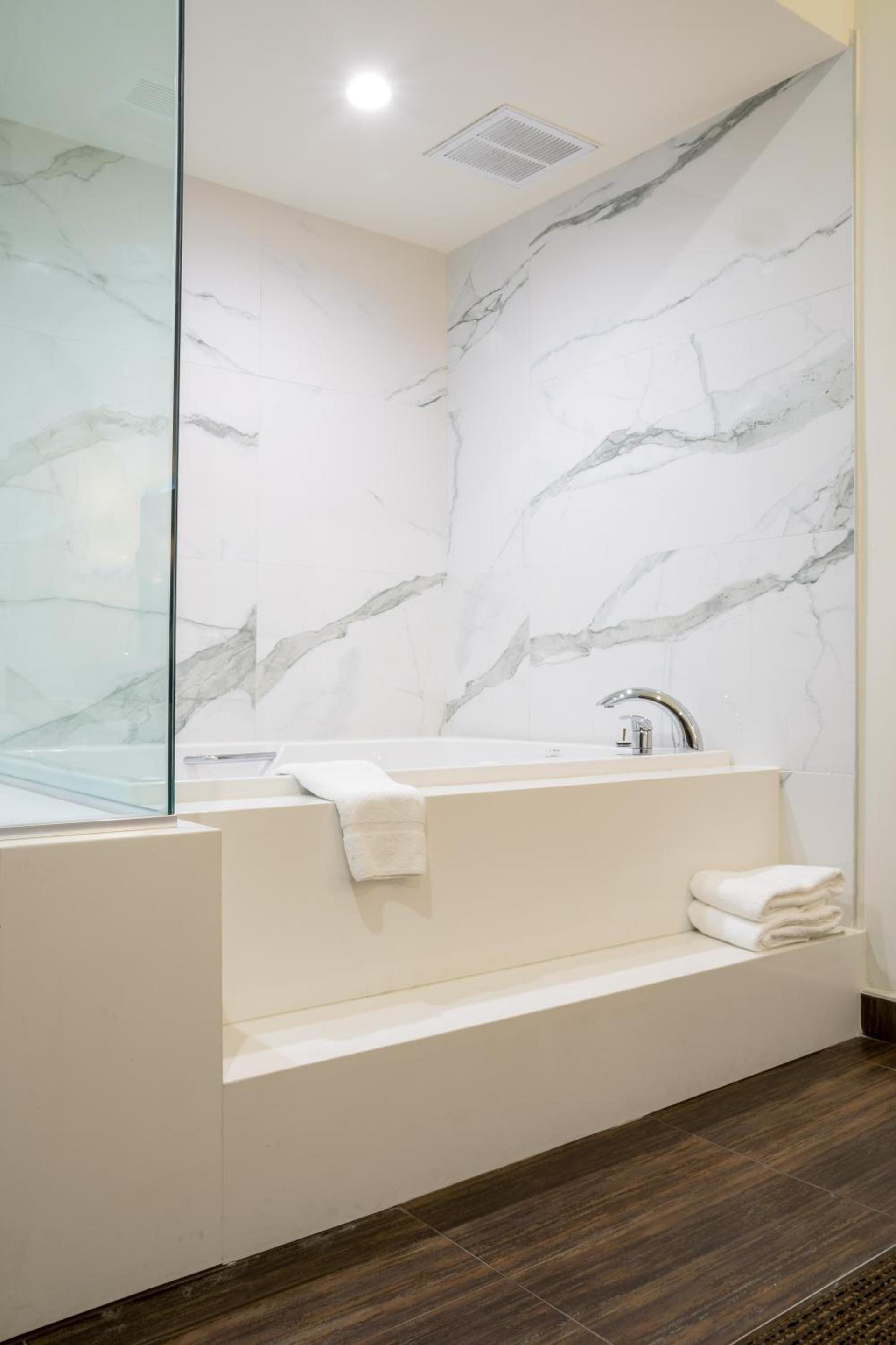 Hotel Xilo Glendale photo 30