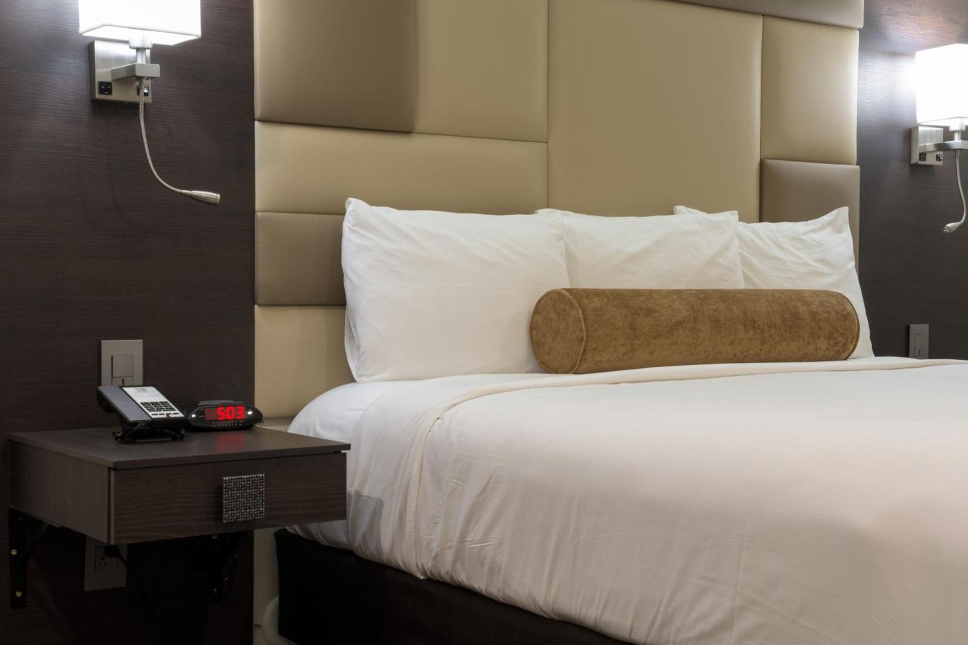 Hotel Xilo Glendale photo 25