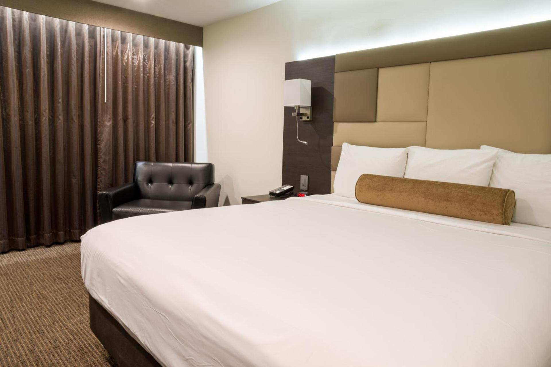 Hotel Xilo Glendale photo 27